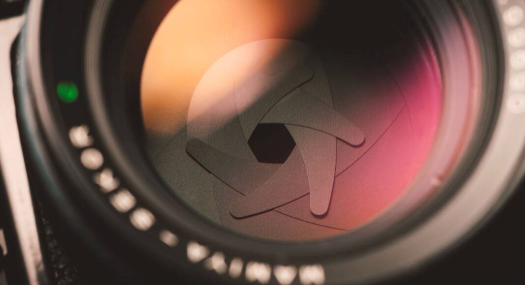 What is the function of an iris diaphragm? Videomaker