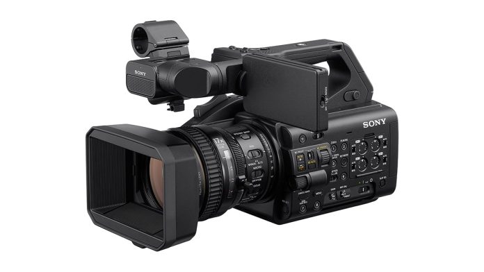 she　ビデオカメラ Sony launches new 4K three-sensor PXW-Z300 XDCAM camcorder