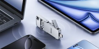 Lexar Dual Drive Portable SSD D70E